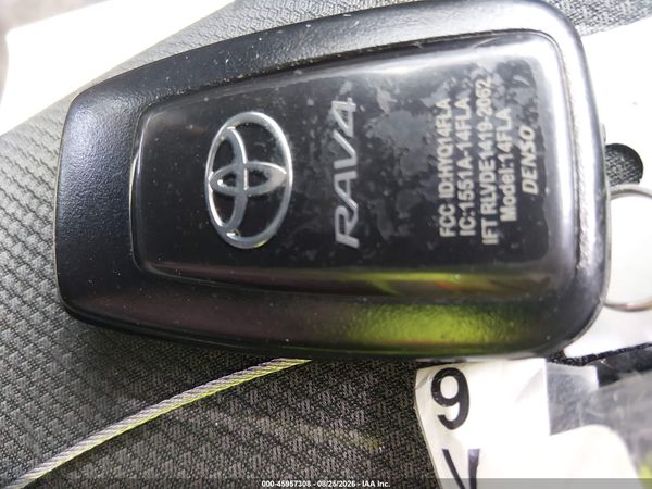 2024 TOYOTA RAV4 XLE