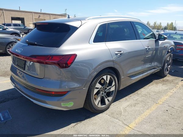 2023 AUDI E-TRON PREMIUM PLUS QUATTRO — I4
