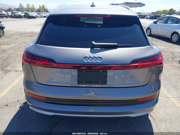 2023 AUDI E-TRON PREMIUM PLUS QUATTRO — I119