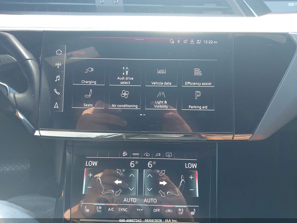 2023 AUDI E-TRON PREMIUM PLUS QUATTRO — I132