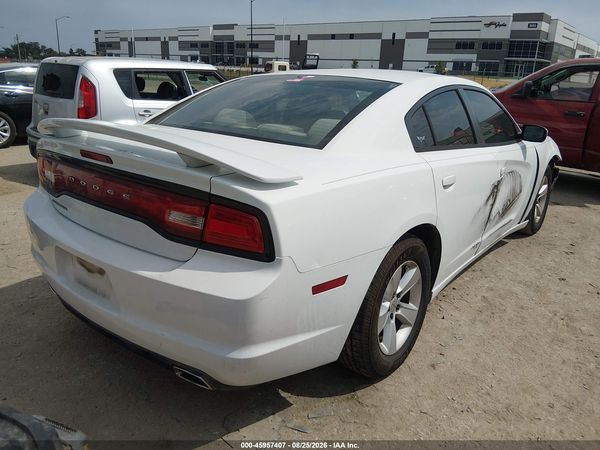 2013 DODGE CHARGER SE