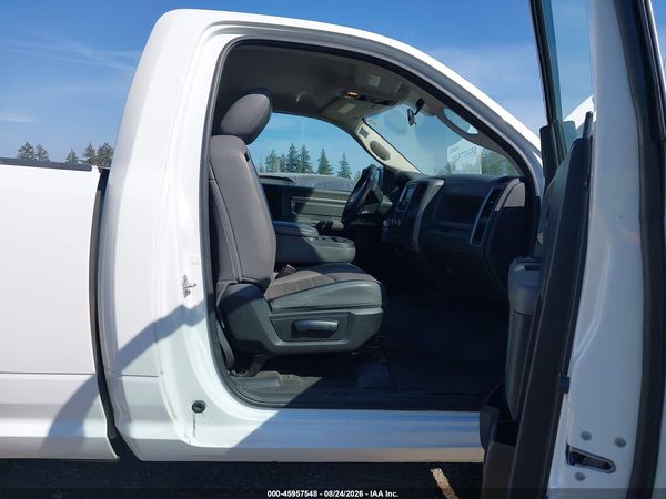 2017 RAM 1500 TRADESMAN  4X2 8' BOX
