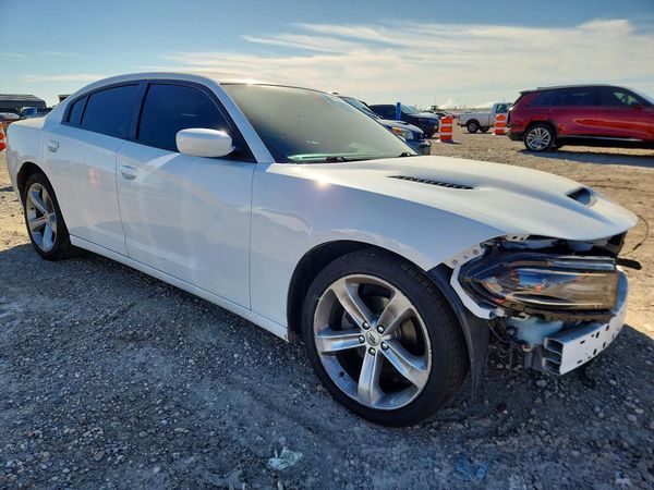 2018 DODGE CHARGER SXT Plus