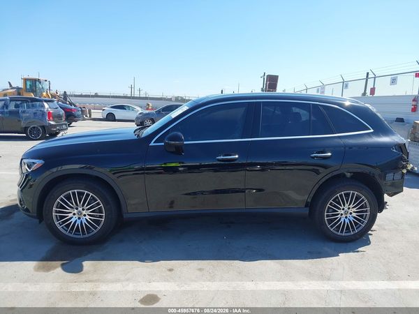 2024 MERCEDES-BENZ GLC 300