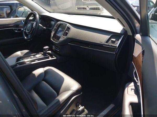 2018 VOLVO XC90 T5 MOMENTUM