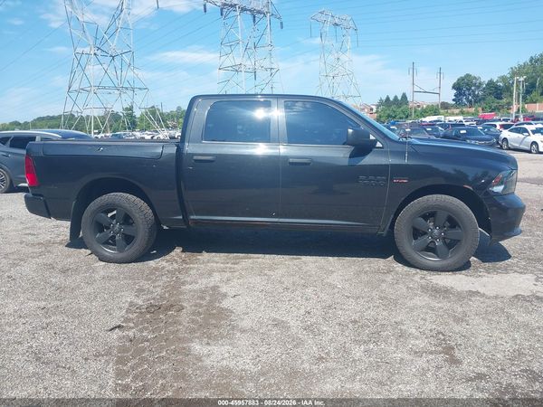 2017 RAM 1500 EXPRESS  4X4 5'7 BOX