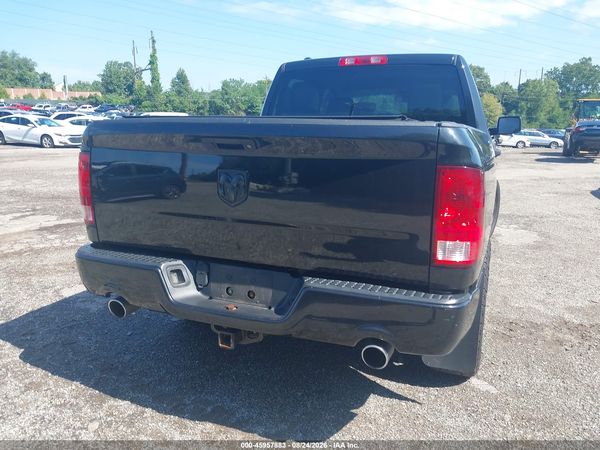 2017 RAM 1500 EXPRESS  4X4 5'7 BOX