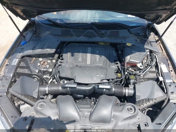 2013 JAGUAR XJ