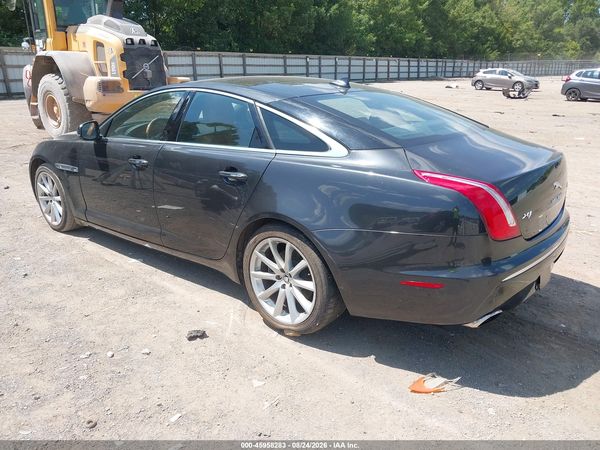 2013 JAGUAR XJ
