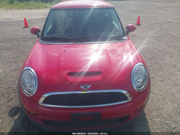 2012 MINI COOPER S