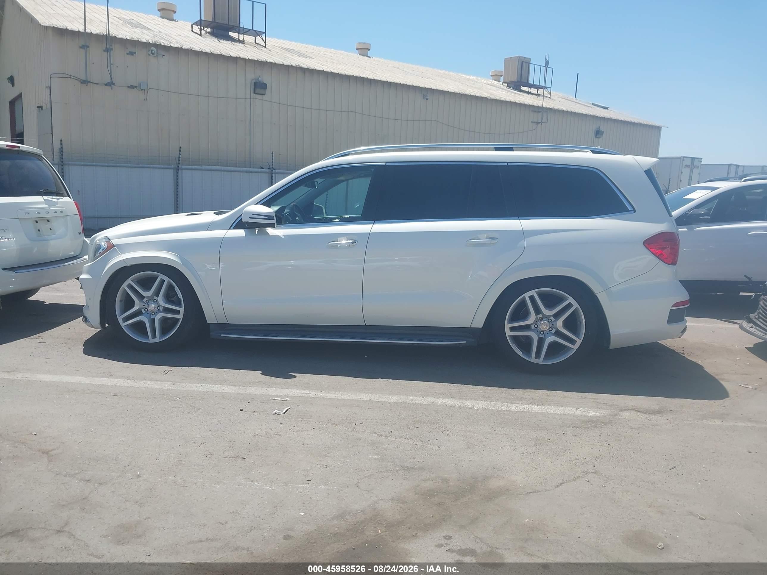 2013 MERCEDES-BENZ GL 550 4MATIC