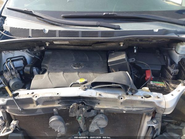 2014 TOYOTA SIENNA LE V6 8 PASSENGER