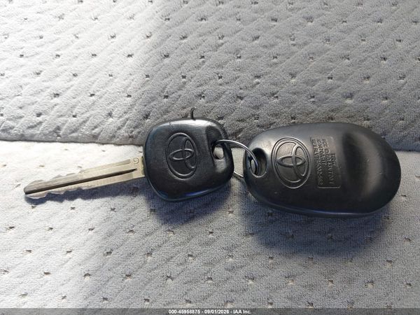 2014 TOYOTA SIENNA LE V6 8 PASSENGER