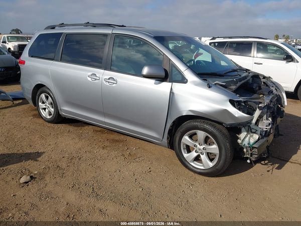 2014 TOYOTA SIENNA LE V6 8 PASSENGER