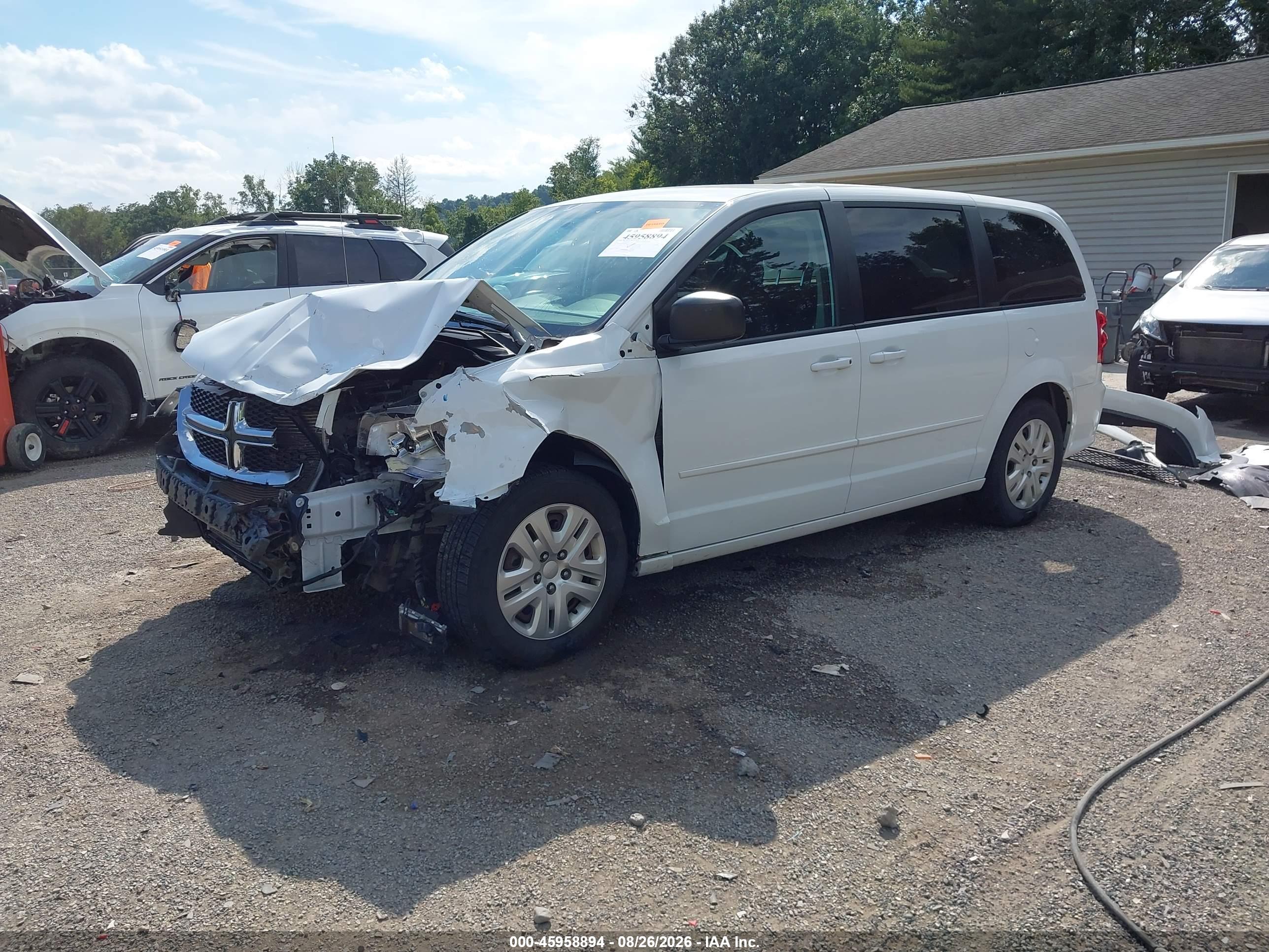 2017 DODGE GRAND CARAVAN SE — I2