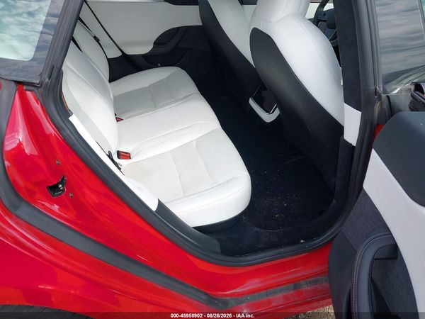 2023 TESLA MODEL S — I8