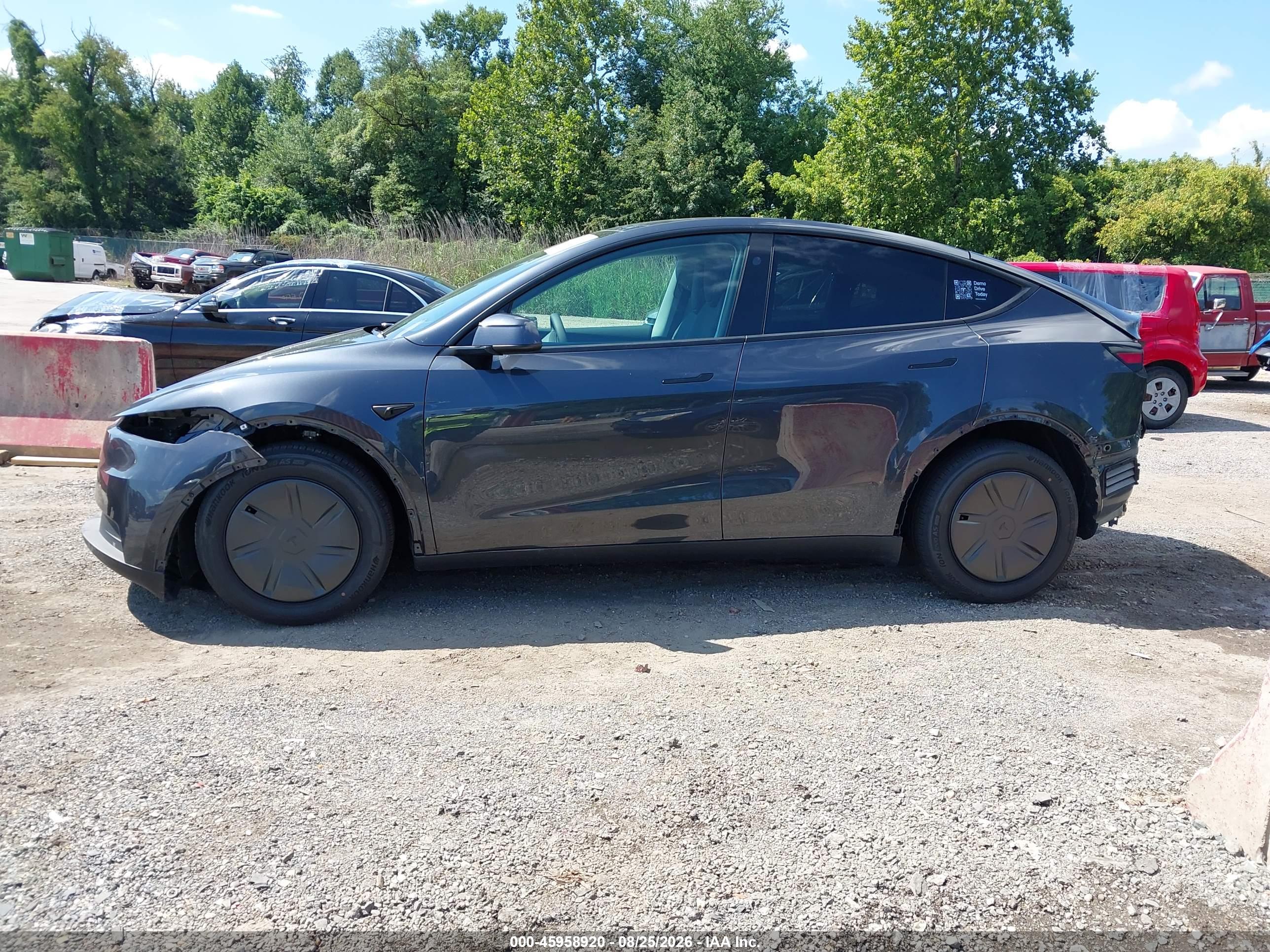 2026 TESLA MODEL Y