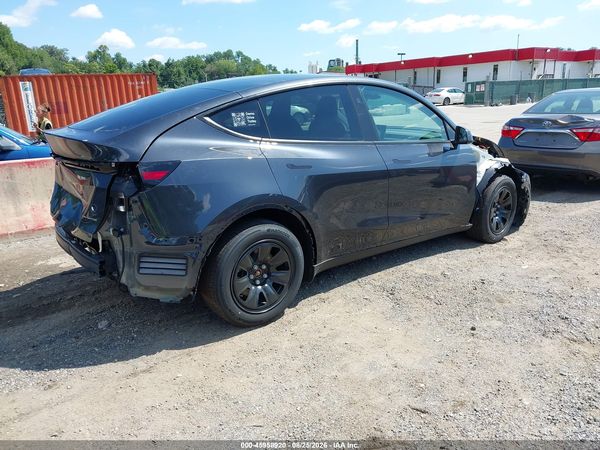 2026 TESLA MODEL Y
