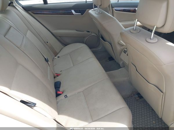 2013 MERCEDES-BENZ C 250 SPORT