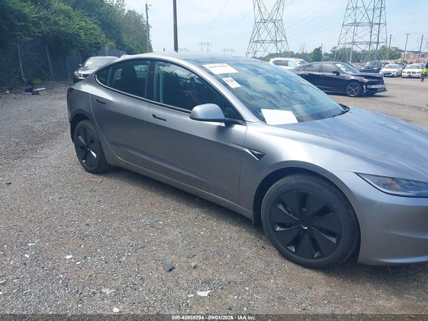 2025 TESLA MODEL 3 — I1