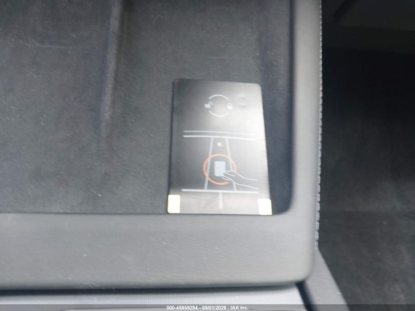 2025 TESLA MODEL 3 — I11