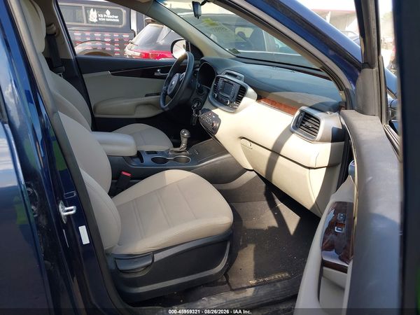 2017 KIA SORENTO 2.4L LX