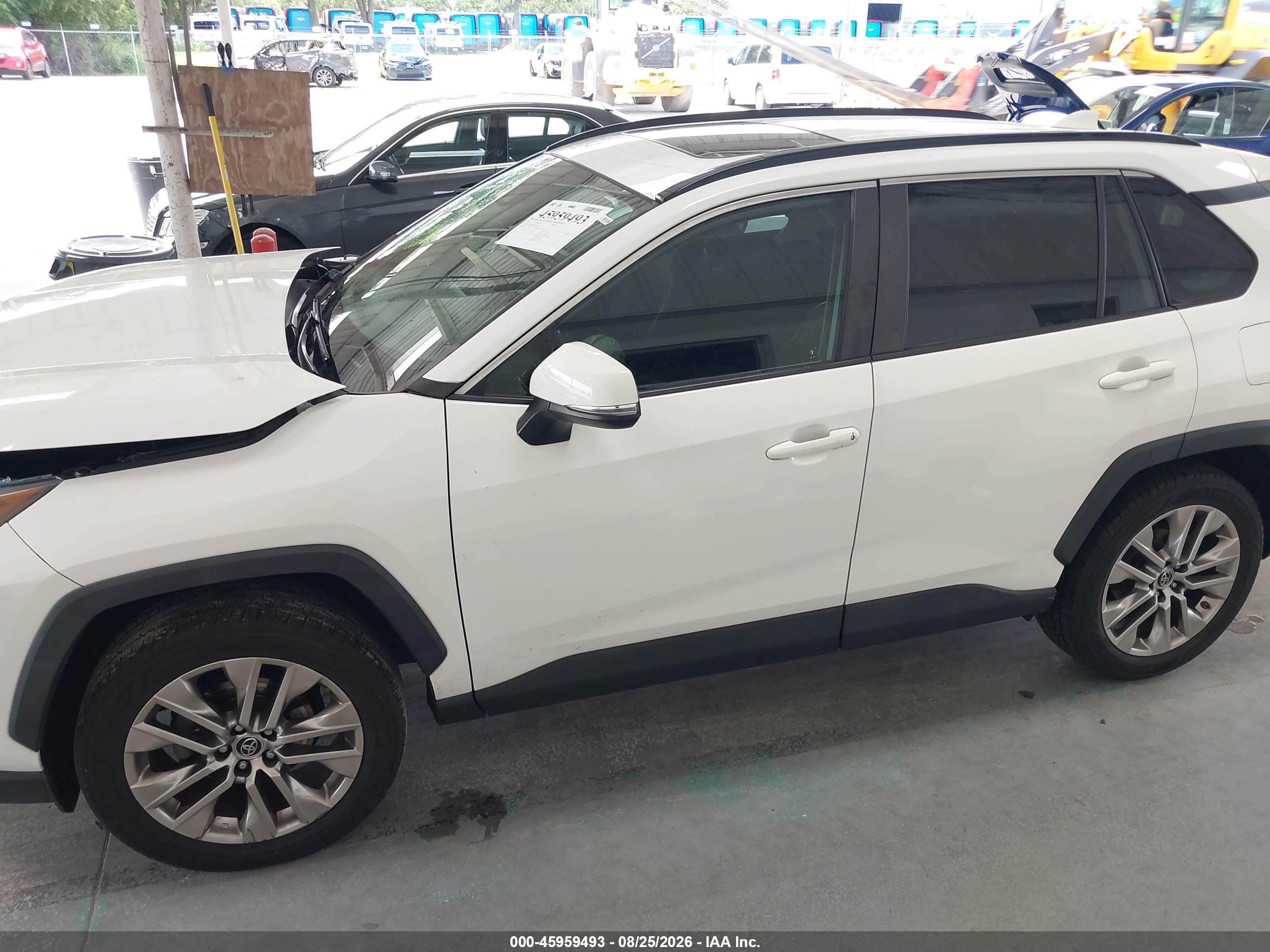 2019 TOYOTA RAV4 XLE PREMIUM