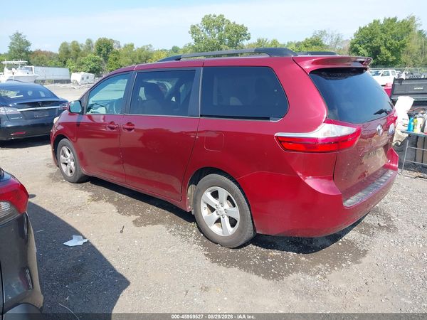 2015 TOYOTA SIENNA LE 8 PASSENGER — I117
