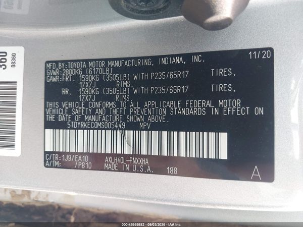 2021 TOYOTA SIENNA XLE — I9