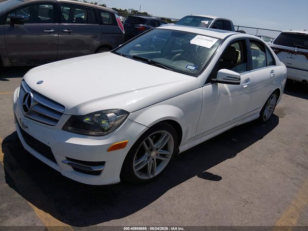 2013 MERCEDES-BENZ C 250 SPORT