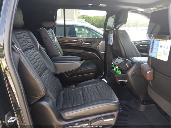 2024 CADILLAC ESCALADE ESV — I8