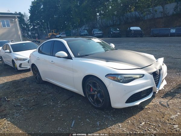 2018 ALFA ROMEO GIULIA TI SPORT AWD — I1