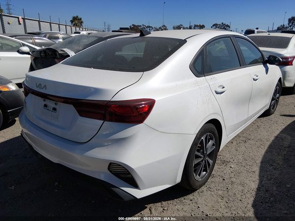 2023 KIA FORTE LXS — I4