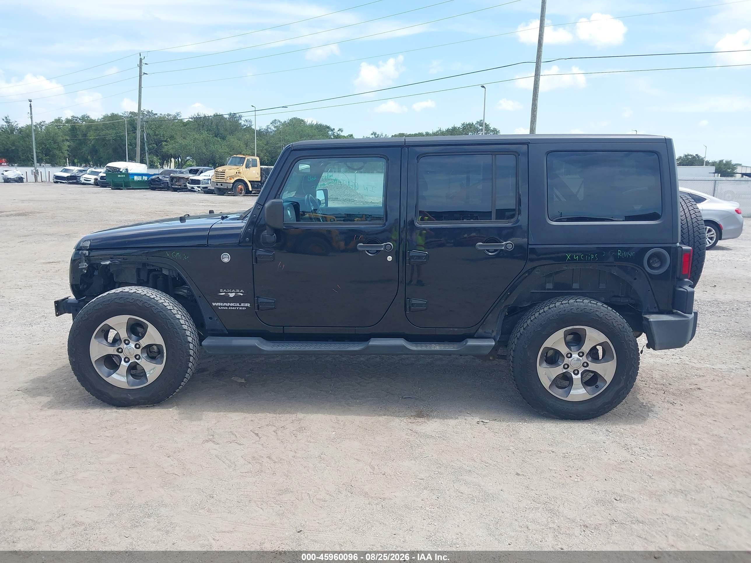 2017 JEEP WRANGLER UNLIMITED SAHARA 4X4