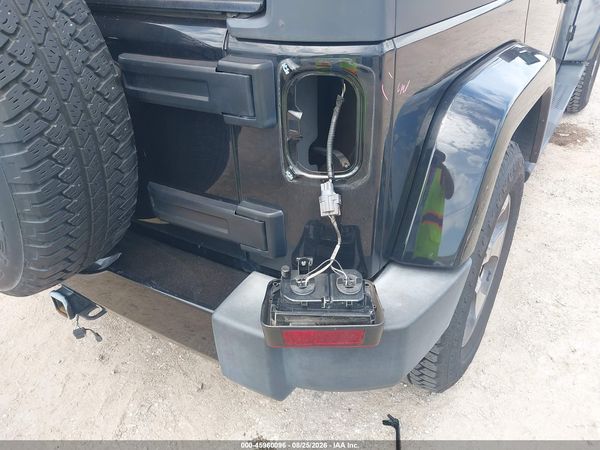 2017 JEEP WRANGLER UNLIMITED SAHARA 4X4