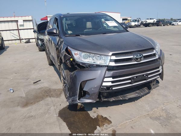 2019 TOYOTA HIGHLANDER XLE — I1