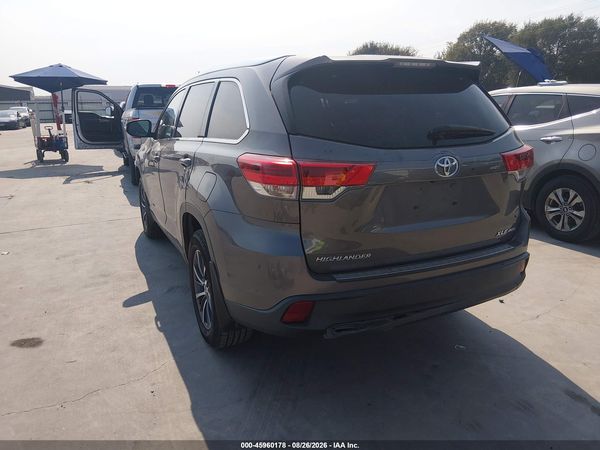 2019 TOYOTA HIGHLANDER XLE — I3