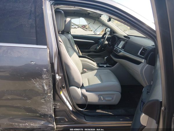 2019 TOYOTA HIGHLANDER XLE — I5