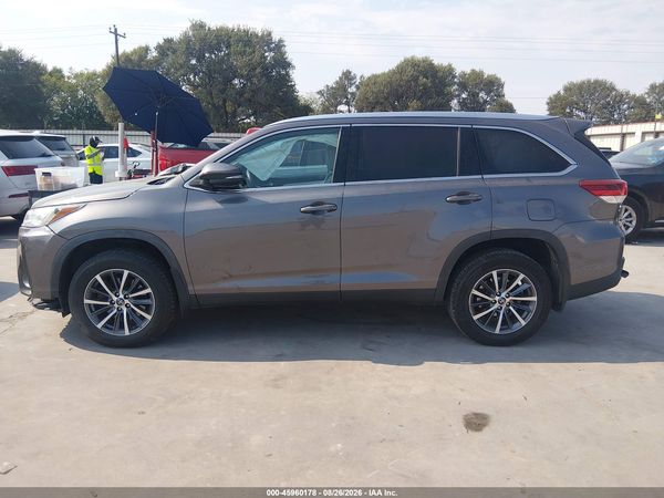 2019 TOYOTA HIGHLANDER XLE — I117