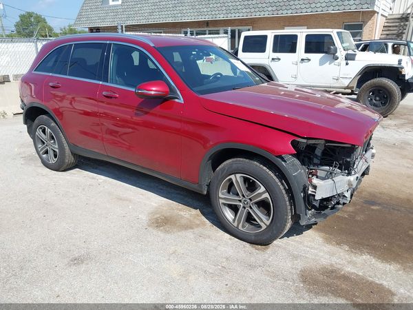 2018 MERCEDES-BENZ GLC 300 4MATIC — I1