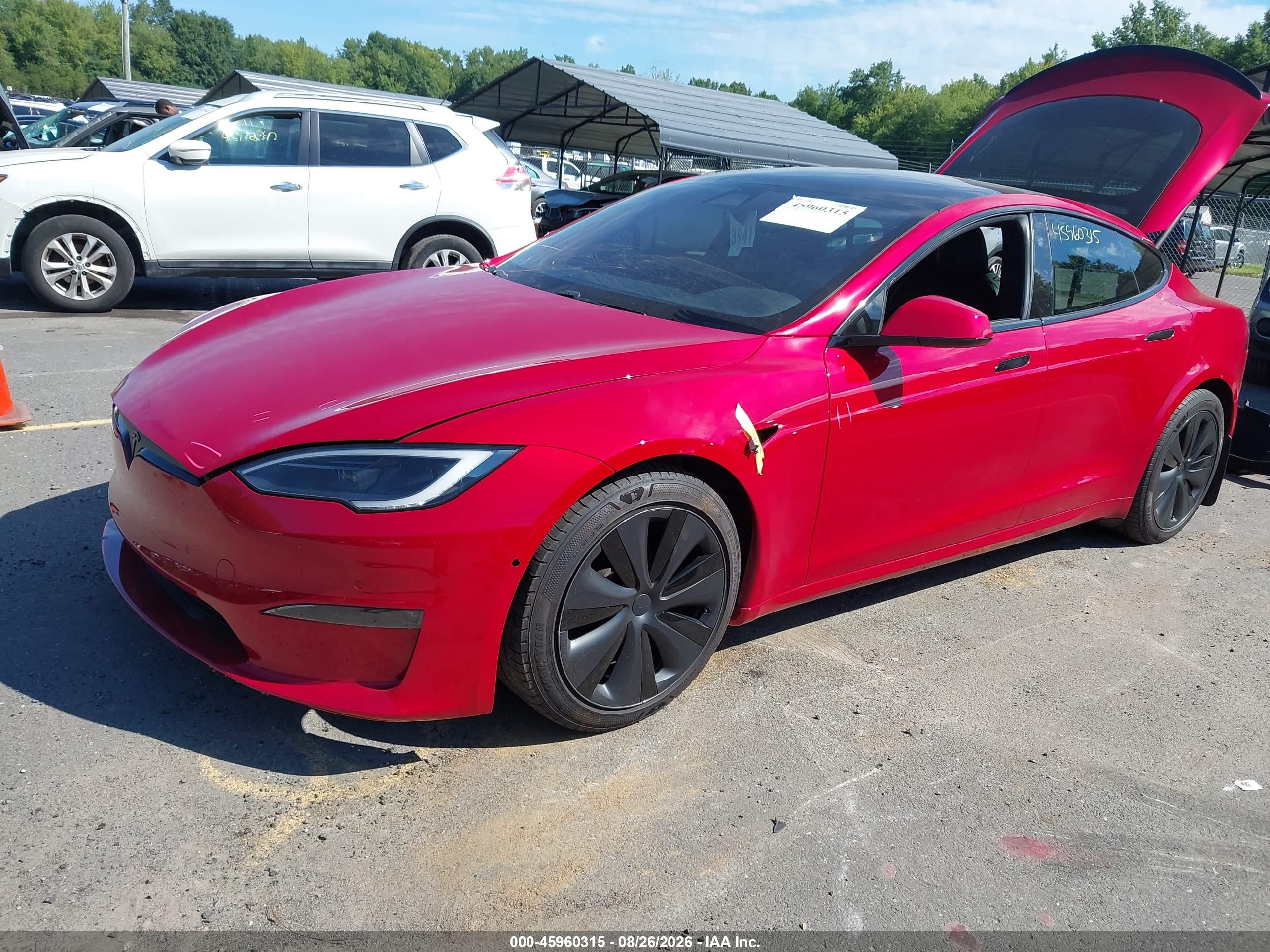 2022 TESLA MODEL S — I2