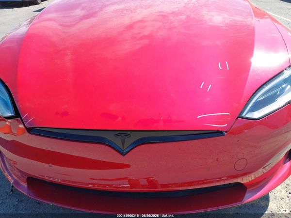2022 TESLA MODEL S — I10