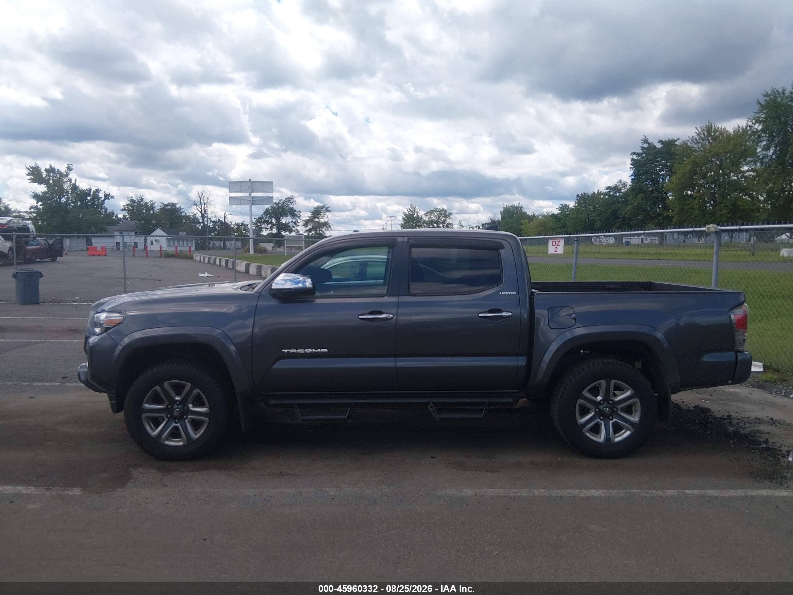 2016 TOYOTA TACOMA LIMITED