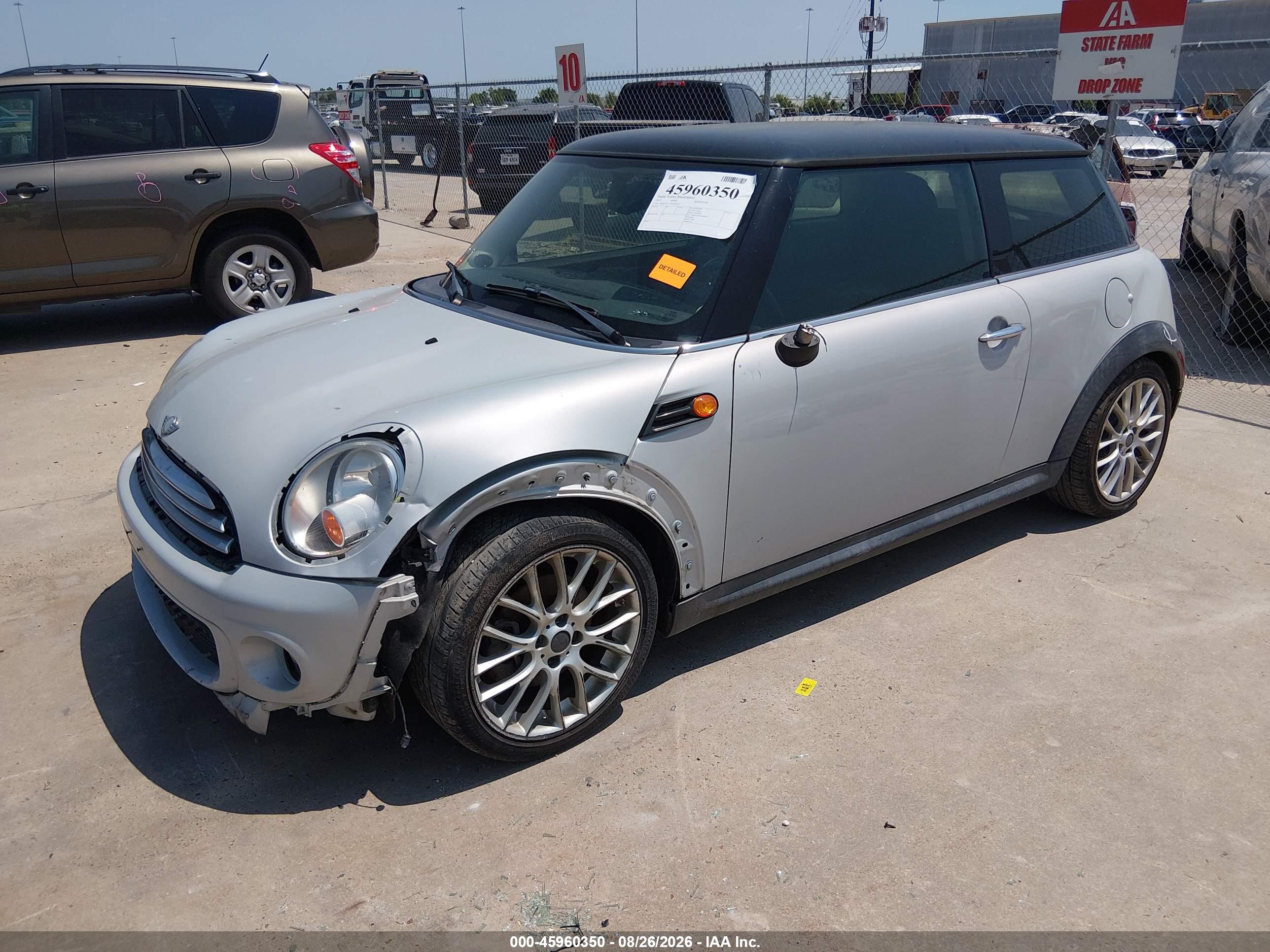 2013 MINI HARDTOP COOPER — I2
