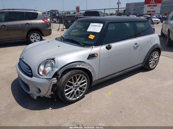 2013 MINI HARDTOP COOPER — I2