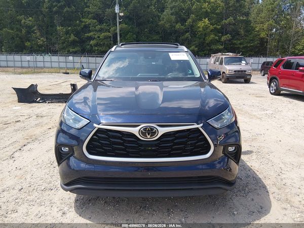 2022 TOYOTA HIGHLANDER XLE — I115