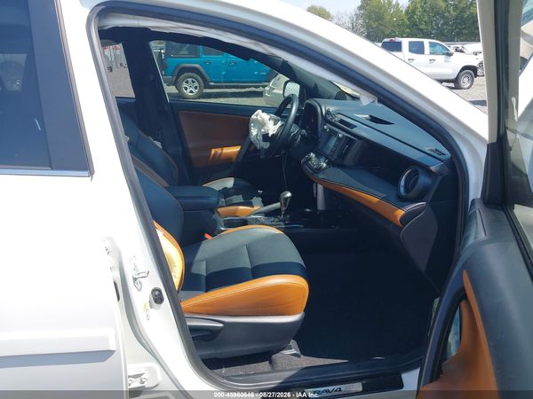 2018 TOYOTA RAV4 SE — I5