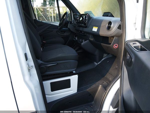 2025 MERCEDES-BENZ SPRINTER 2500