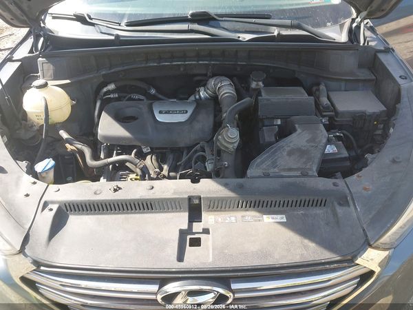 2017 HYUNDAI TUCSON LIMITED — I10
