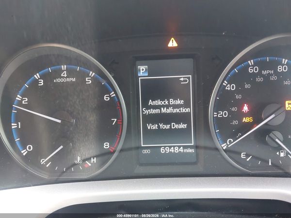 2017 TOYOTA RAV4 LE — I7